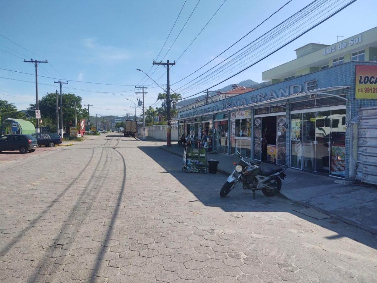 Apartamento Ubatuba - Praia grande - 200m da praia Esterno foto