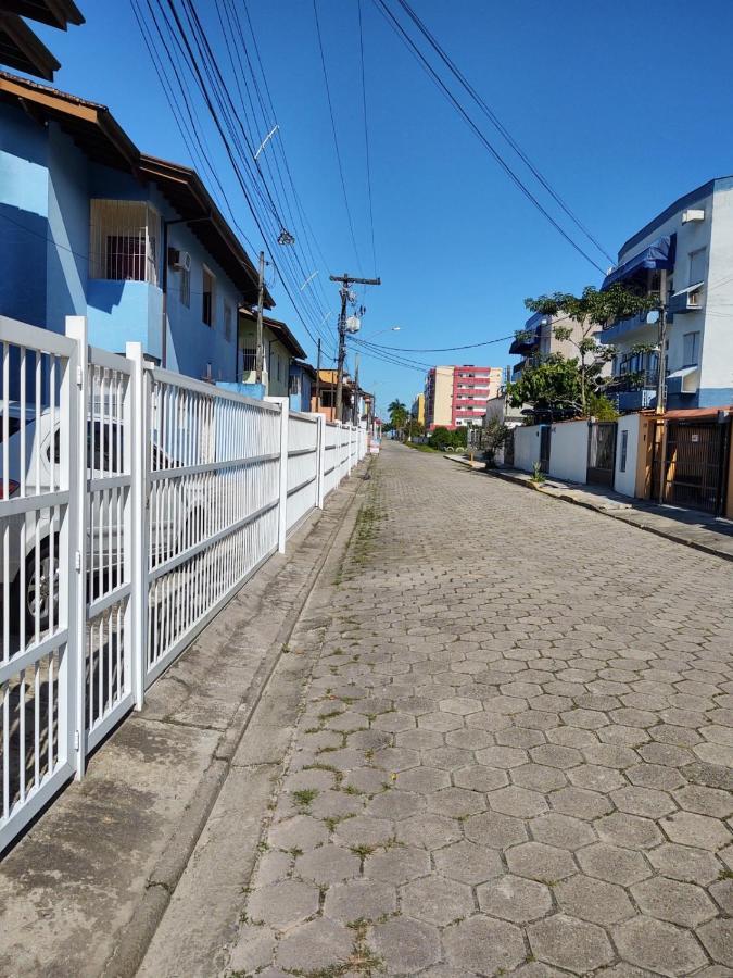 Apartamento Ubatuba - Praia grande - 200m da praia Esterno foto